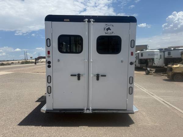 2027 TRAILS, dovoz USA — foto 4 z 12