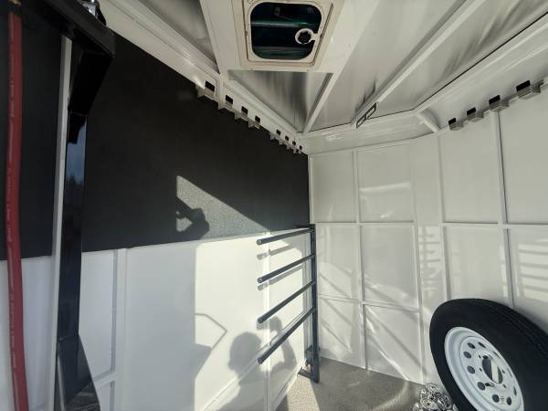 2026 TRAILS, dovoz USA — foto 10 z 12