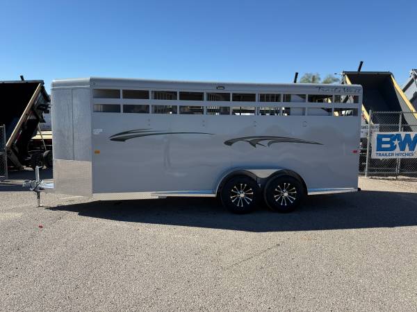 2026 TRAILS, dovoz USA — foto 2 z 12