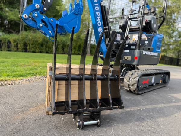 Caterpillar RIPPA, dovoz USA — foto 3 z 12