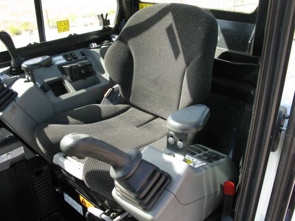 Bobcat E42R2, dovoz USA — foto 12 z 12