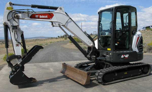 Bobcat E42R2, dovoz USA — foto 2 z 12