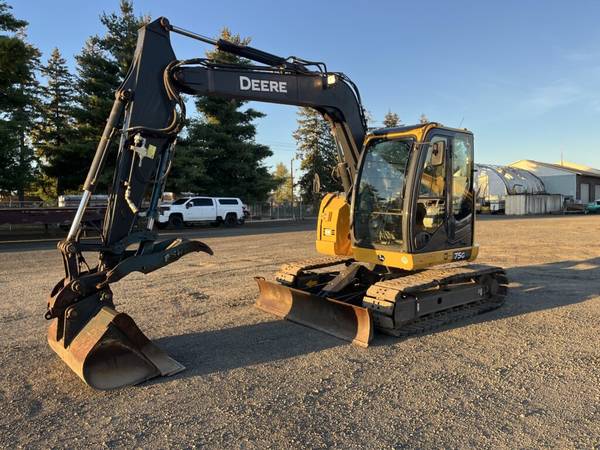 John Deere 75G, dovoz USA — foto 1