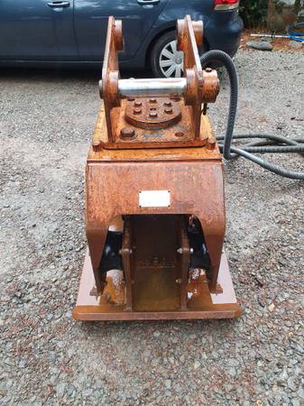 Caterpillar NPK, dovoz USA — foto 2 z 11