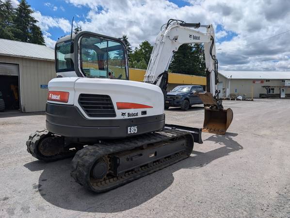Bobcat E85, dovoz USA — foto 3 z 10