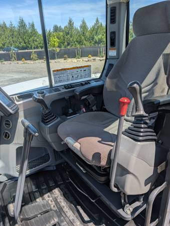 Bobcat E85, dovoz USA — foto 6 z 10