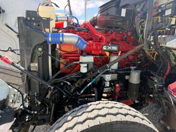 Caterpillar PETERBILT, dovoz USA — foto 11 z 12