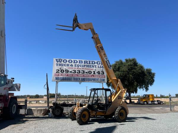 Caterpillar JCB, dovoz USA — foto 1