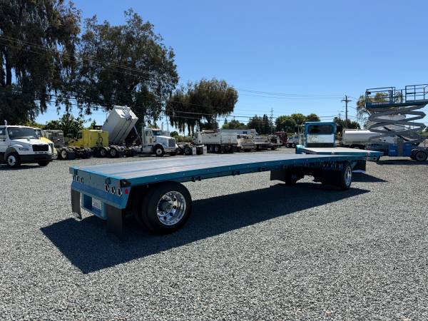 Caterpillar PETERBILT, dovoz USA — foto 5 z 12