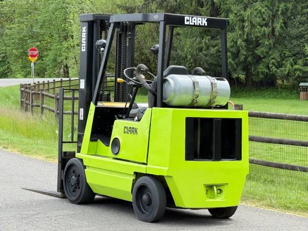 FORKLIFT, dovoz USA — foto 3 z 5