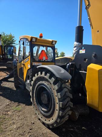 Caterpillar TELEHANDLER, dovoz USA — foto 5 z 7