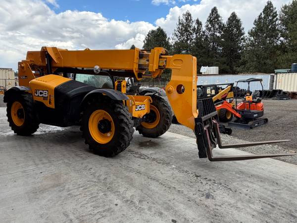 Caterpillar JCB, dovoz USA — foto 3 z 11