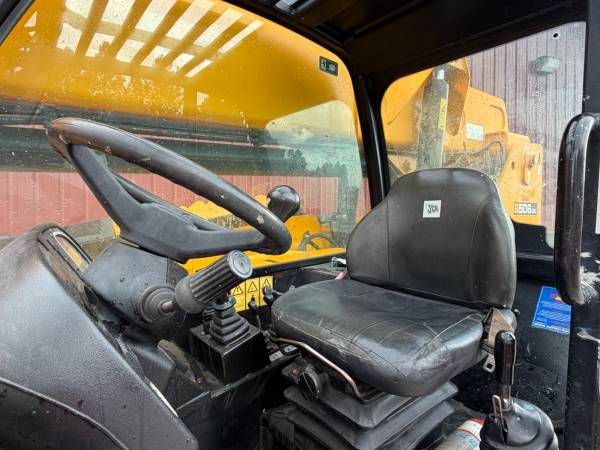 Caterpillar JCB, dovoz USA — foto 9 z 11