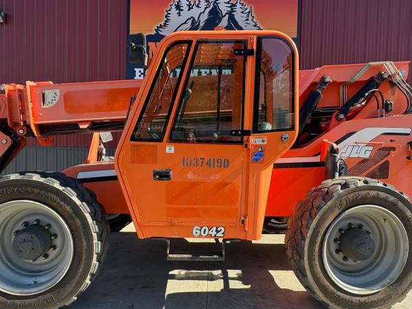 Caterpillar, dovoz USA — foto 12 z 12