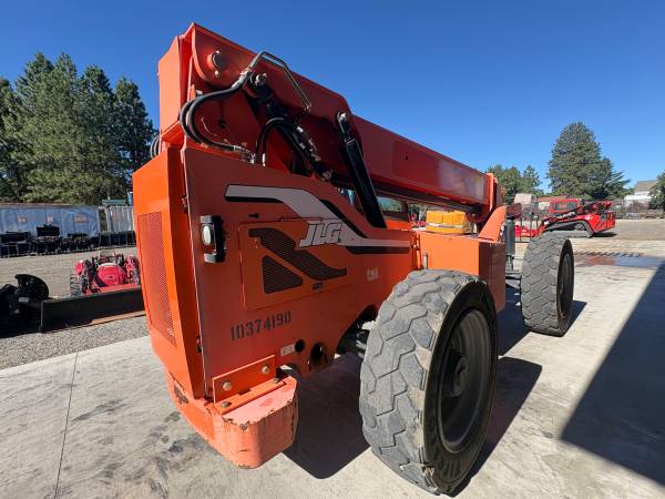 Caterpillar, dovoz USA — foto 6 z 12