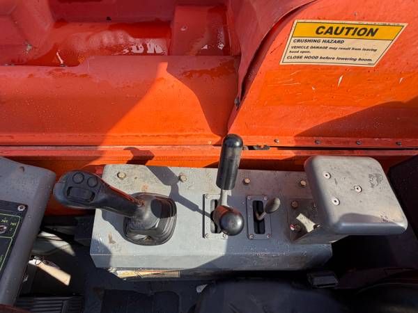 Caterpillar XTREME, dovoz USA — foto 9 z 11