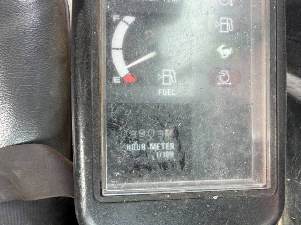 Caterpillar CASE, dovoz USA — foto 11 z 12