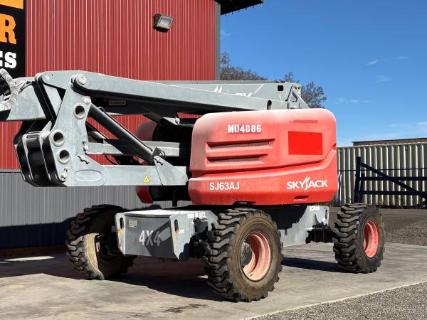 Caterpillar SKYJACK, dovoz USA — foto 2 z 11