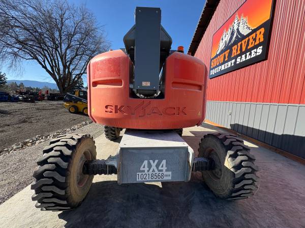 Caterpillar SKYJACK, dovoz USA — foto 8 z 11