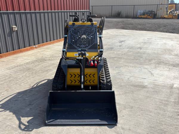 Caterpillar MINI, dovoz USA — foto 2 z 12