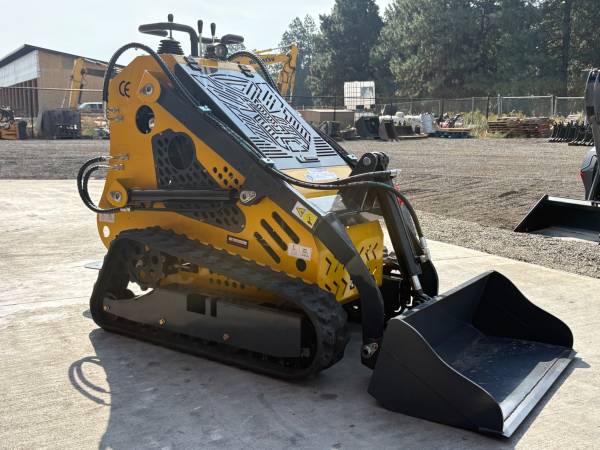 Caterpillar MINI, dovoz USA — foto 6 z 12