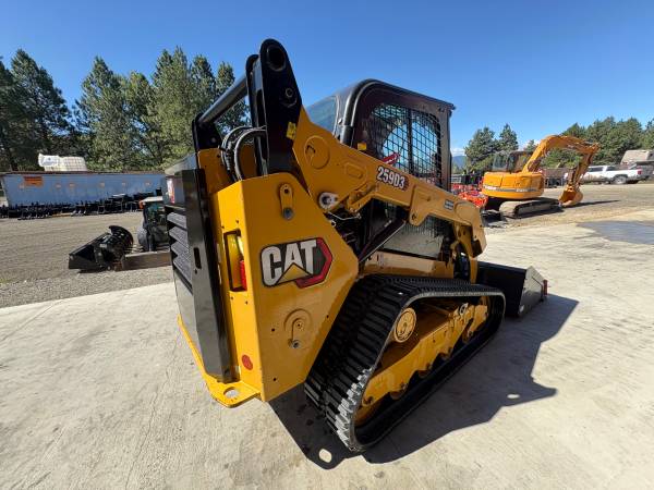 Caterpillar 259D3, dovoz USA — foto 5 z 12