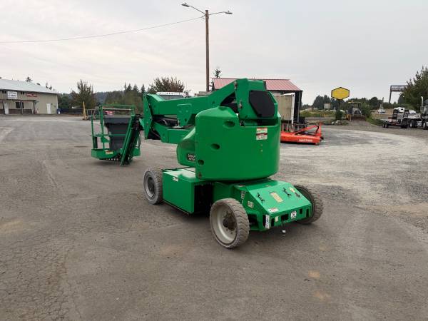 2016 JLG E400, dovoz USA — foto 6 z 12