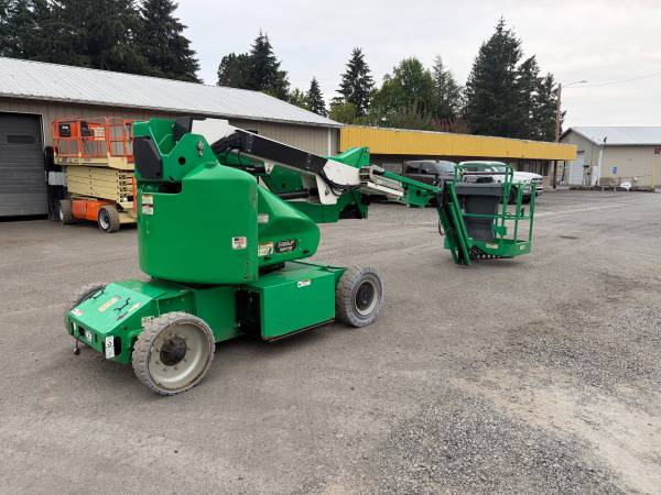 2016 JLG E400, dovoz USA — foto 8 z 12
