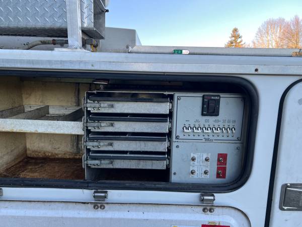 2000 FORD, dovoz USA — foto 11 z 12