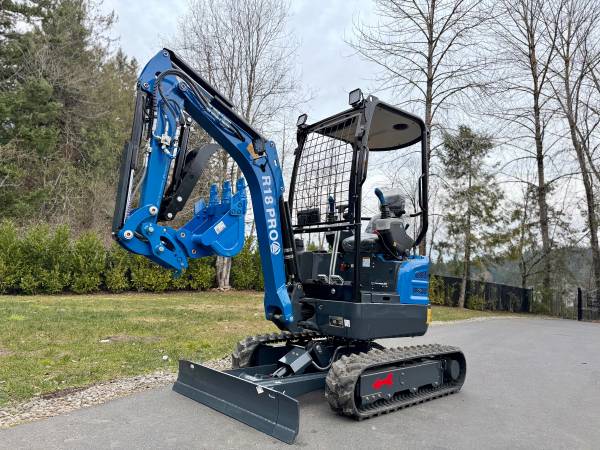 Caterpillar RIPPA, dovoz USA — foto 5 z 12
