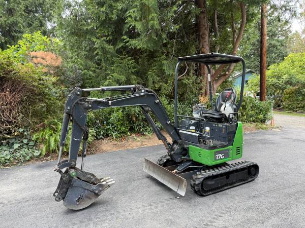 John Deere 17G, dovoz USA — foto 2 z 12