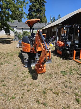 Hitachi EX, dovoz USA — foto 2 z 6