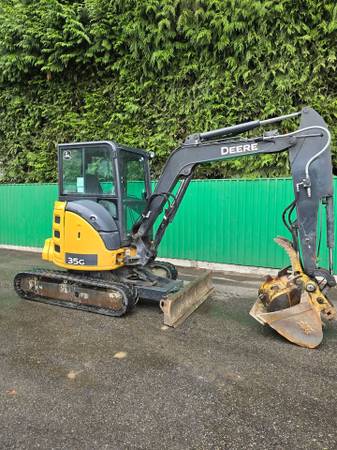 John Deere 35G, dovoz Kanada — foto 2 z 5
