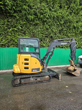 John Deere 35G, dovoz Kanada — foto 3 z 5