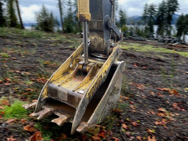 John Deere 225D, dovoz Kanada — foto 7 z 10