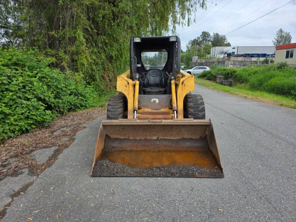 John Deere 250, dovoz Kanada — foto 5 z 11