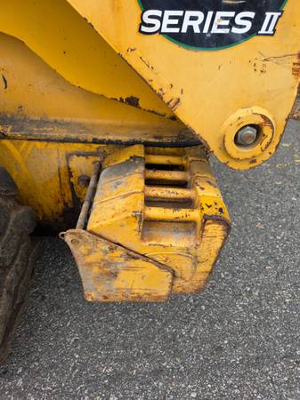 John Deere 250, dovoz Kanada — foto 8 z 11