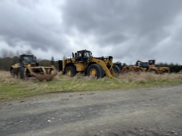 Caterpillar, dovoz Kanada — foto 3 z 4