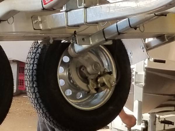 2027 LOAD, dovoz Kanada — foto 9 z 12