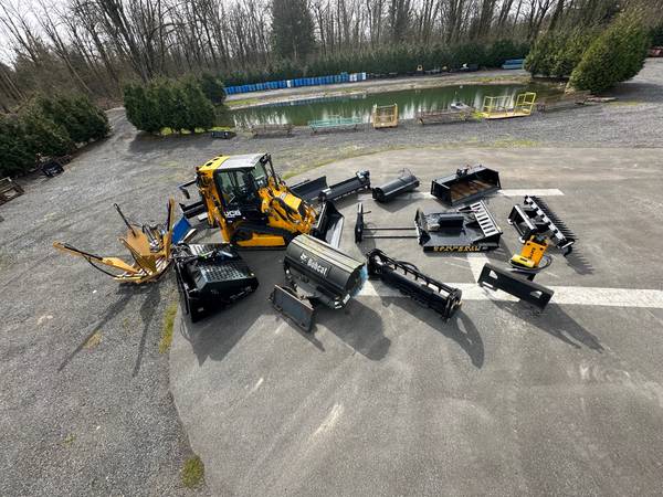 JCB, dovoz Kanada — foto 3 z 12