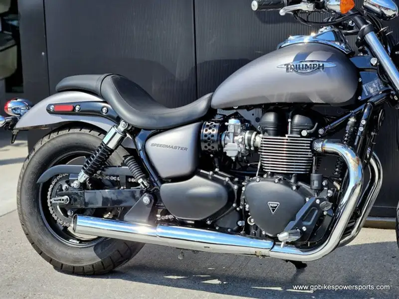 2016 Triumph Speedmaster Matte, šedá, 5 399 km, dovoz Kanada — foto 11 z 12