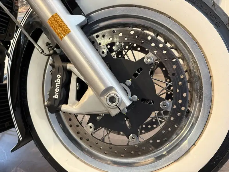 2016 Moto Guzzi Eldorado, 4 800 km, dovoz Kanada — foto 4 z 12