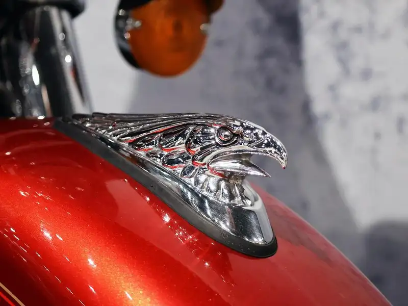 2012 Harley-Davidson Electra Glide FLHTCU, červená, 57 477 km, dovoz Kanada — foto 7 z 12