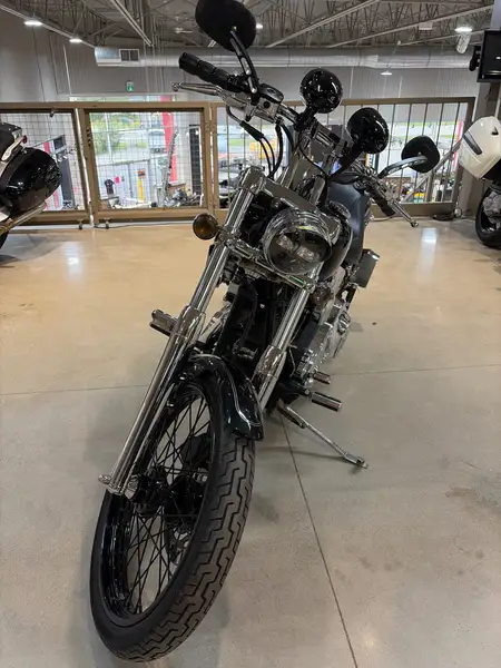 2005 Harley-Davidson Softail, černá, 32 072 km, dovoz Kanada — foto 3 z 9