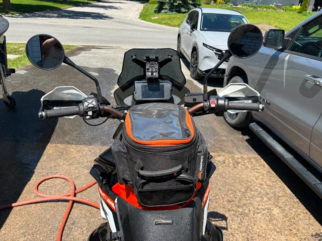 2022 KTM, 5 000 km, dovoz Kanada — foto 4 z 5