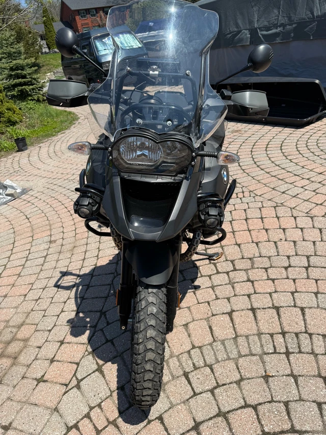 2012 BMW, 35 000 km, dovoz Kanada — foto 2 z 5