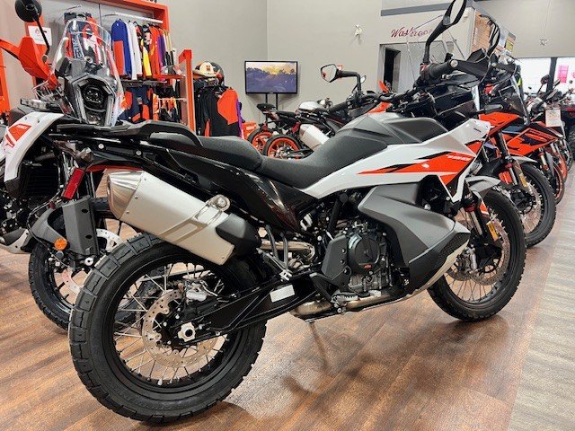 2026 KTM, dovoz Kanada — foto 3 z 5