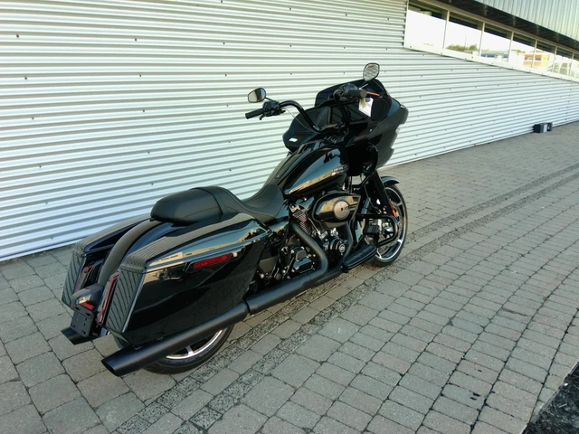 2026 Harley-Davidson, 16 km, dovoz Kanada — foto 3 z 5