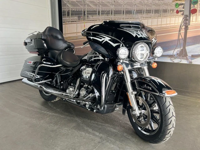 2018 Harley-Davidson, 32 778 km, dovoz Kanada — foto 2 z 5