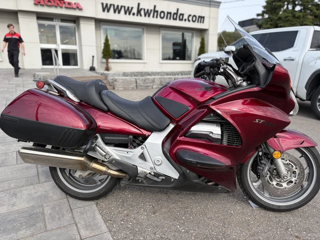 2005 Honda, 103 592 km, dovoz Kanada — foto 2 z 5